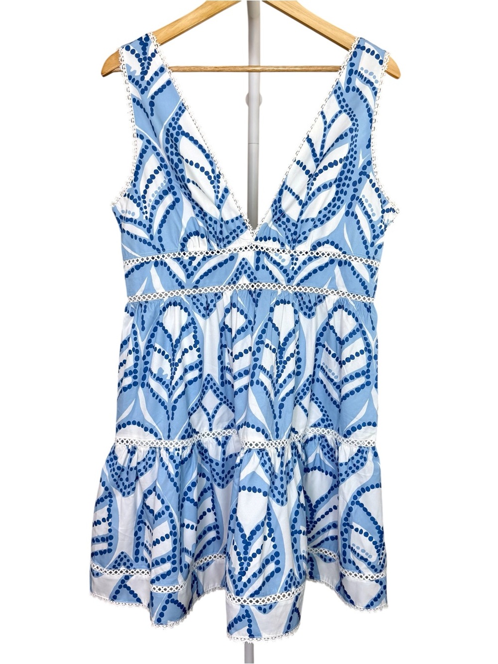 Commense Blue and White Print Deep V Mini Dress Large NWT Embroidered Lace Trim